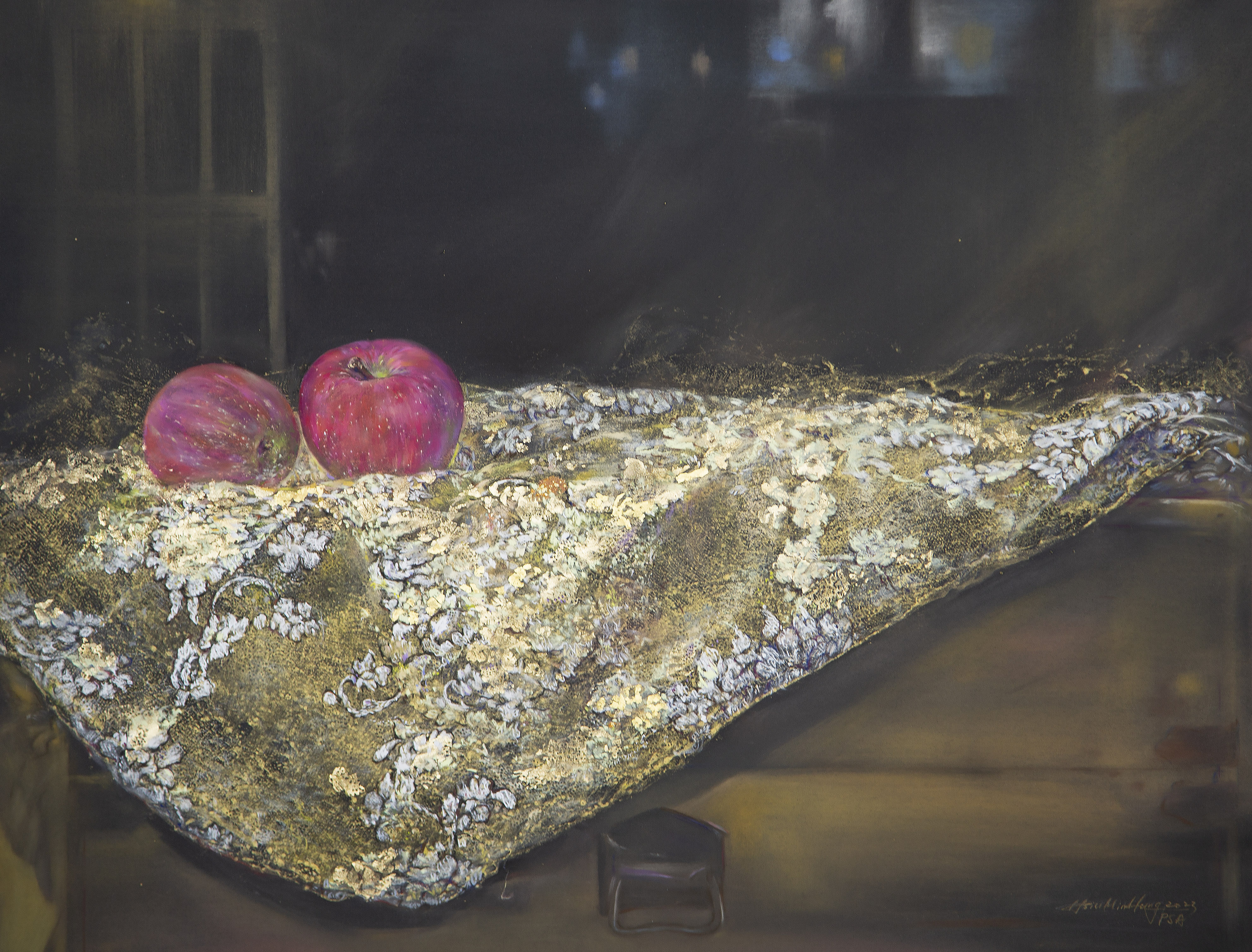 Gold Leaf Series : Apple